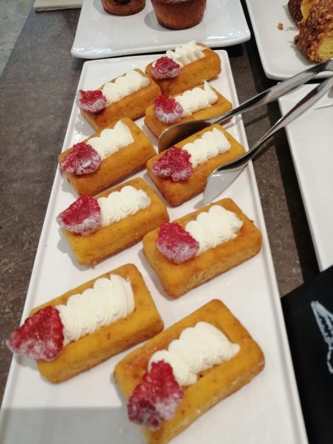 California Pastry Hotel Cervia Exteriör bild