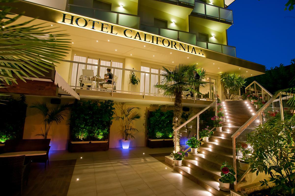 California Pastry Hotel Cervia Exteriör bild